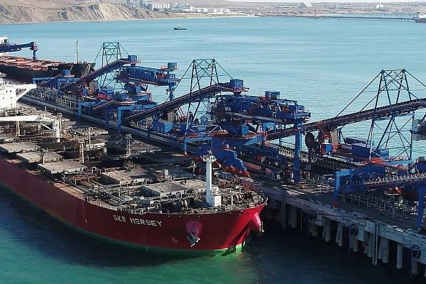 На 21% Россия увеличила экспорт угля по морю.